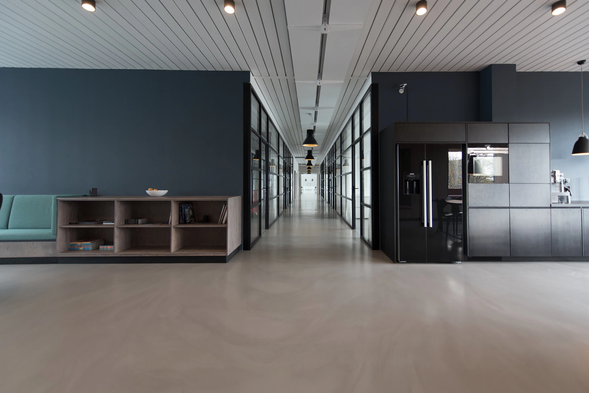 Resina en local comercial · Valencia
